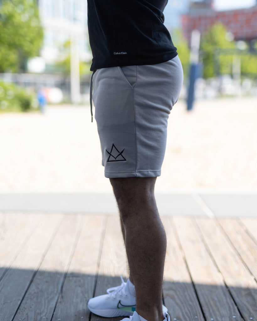 Essential Shorts Cool Grey