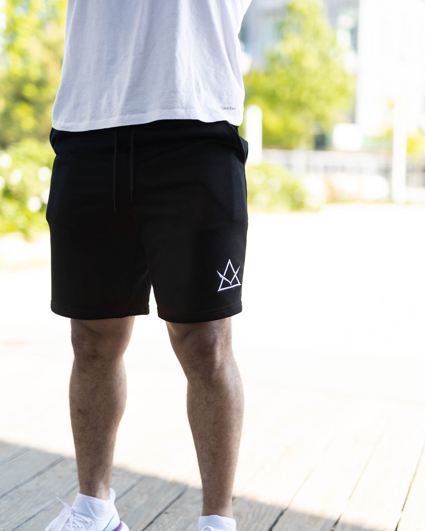 Essential Shorts Black