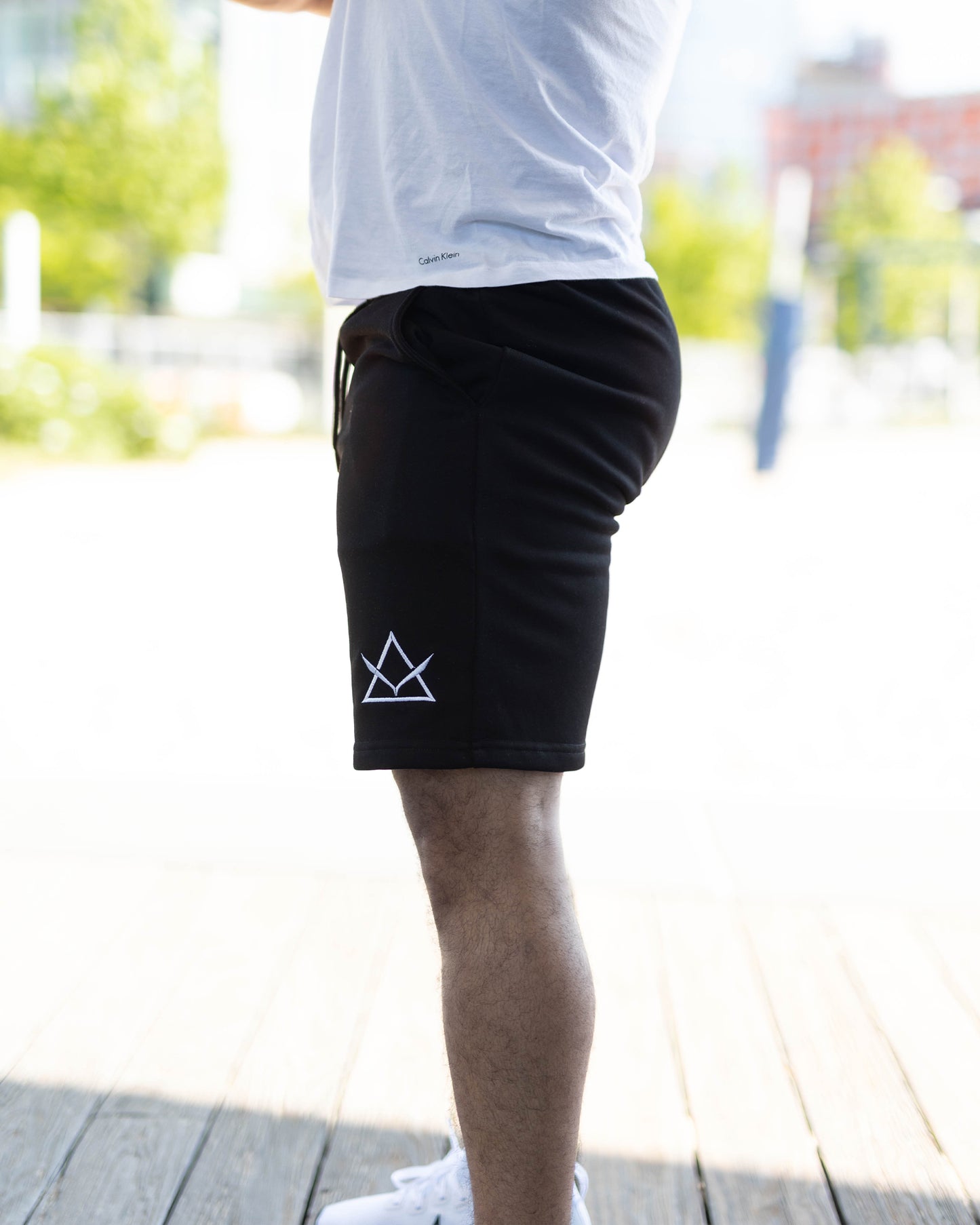 Essential Shorts Black